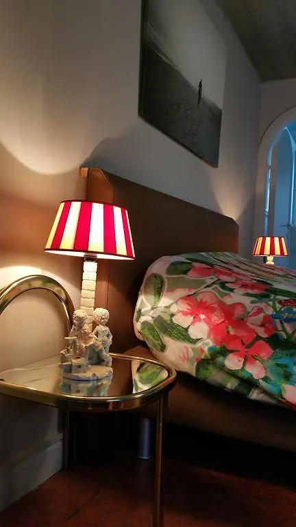 B&B Aan Duin En Zee Candle Oostende
